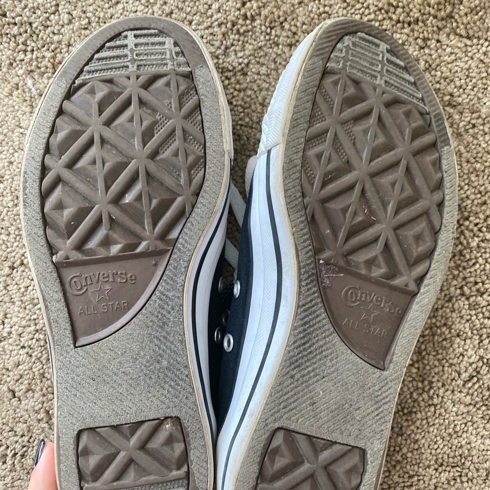 Converse - Picture 2 of 3